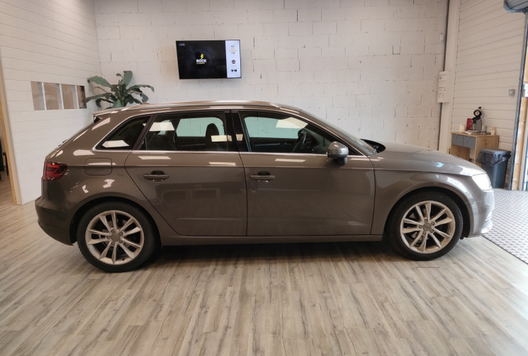 Audi A3 SPORTBACK 1.4 L TFSI AMBITION 122CH S-Tronic7