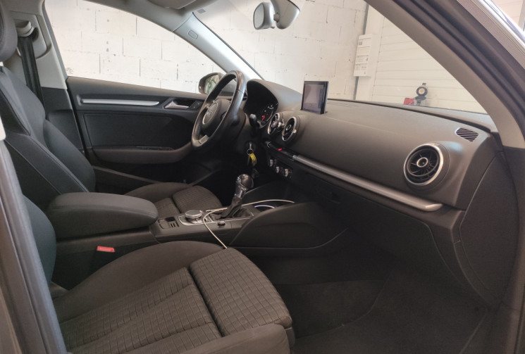Audi A3 SPORTBACK 1.4 L TFSI AMBITION 122CH S-Tronic7