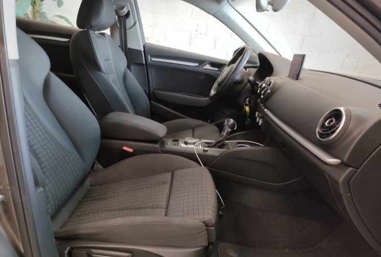 Audi A3 SPORTBACK 1.4 L TFSI AMBITION 122CH S-Tronic7