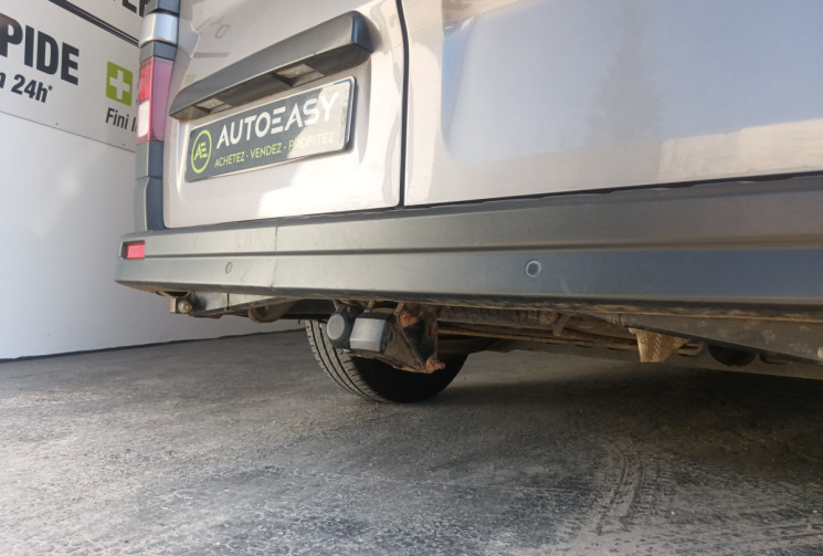 Renault Trafic 4 PORTES 1.6 dCi 120cv / MOTEUR CHAINE / 6 PLACES / ENTRETIEN COMPLET / GARANTIE 6M