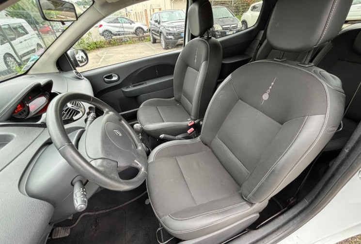 Renault Twingo 1.2 Night & Day 75 CH CLIM