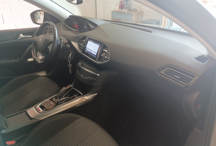 Peugeot 308 SW II (T9) SW Phase II 130 cv Boîte auto 1.5 BlueHDi 16V EAT8 S&S 