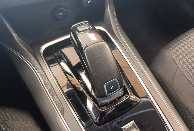 Peugeot 308 SW II (T9) SW Phase II 130 cv Boîte auto 1.5 BlueHDi 16V EAT8 S&S 