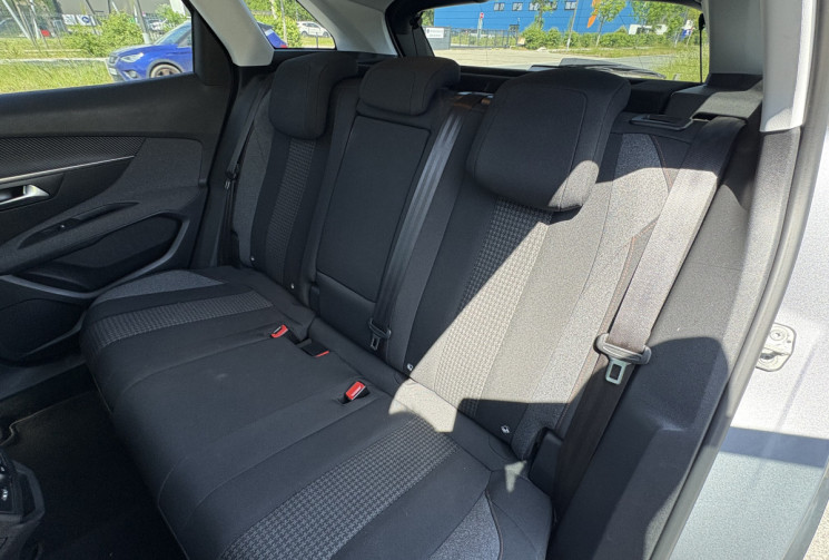 Peugeot 3008 1.5 BlueHDI 130 cv Active Business * Caméra * Sièges Chauffants