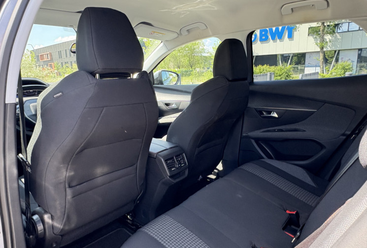 Peugeot 3008 1.5 BlueHDI 130 cv Active Business * Caméra * Sièges Chauffants