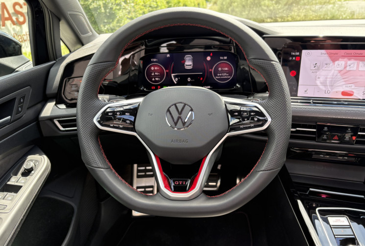 Volkswagen Golf GTI 245 cv GARANTIE VOLKSWAGEN 09/2027 * Full Options
