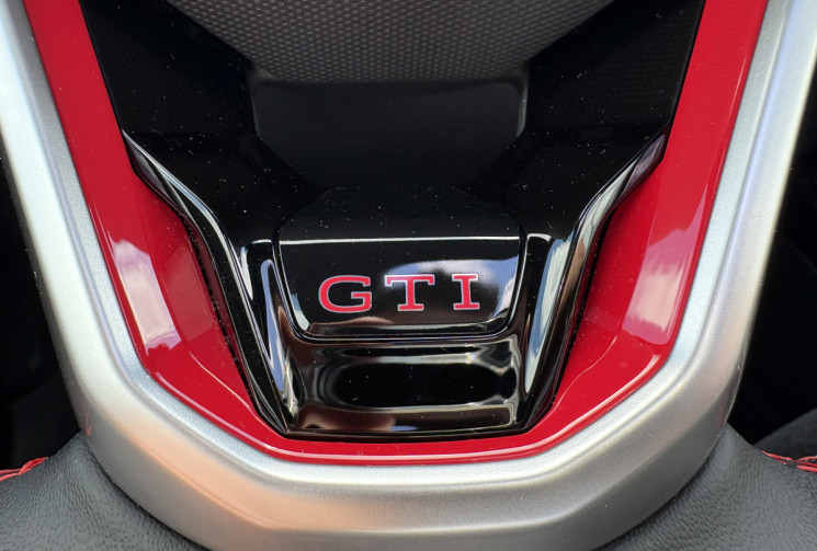 Volkswagen Golf GTI 245 cv GARANTIE VOLKSWAGEN 09/2027 * Full Options
