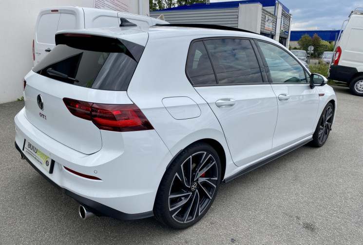 Volkswagen Golf VIII Hatchback GTI 2.0 TSi DSG7 245 CV 