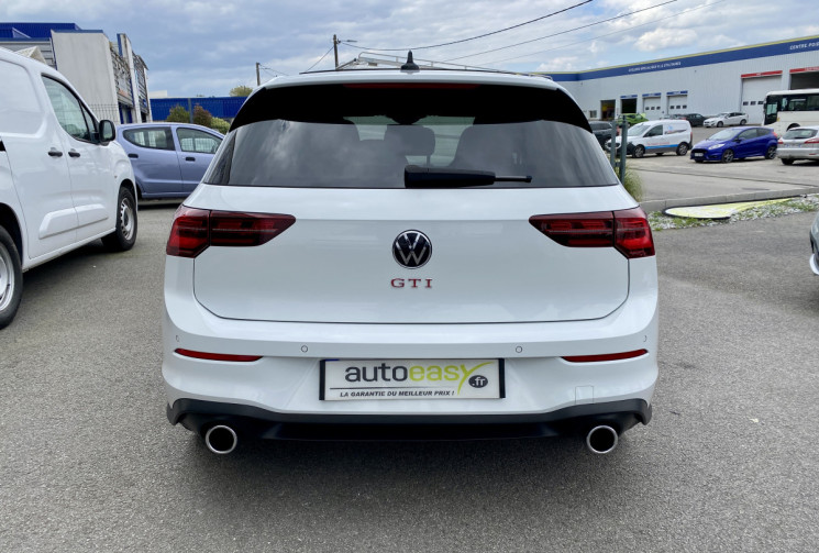 Volkswagen Golf VIII Hatchback GTI 2.0 TSi DSG7 245 CV 