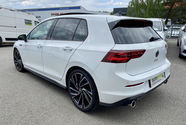 Volkswagen Golf VIII Hatchback GTI 2.0 TSi DSG7 245 CV 