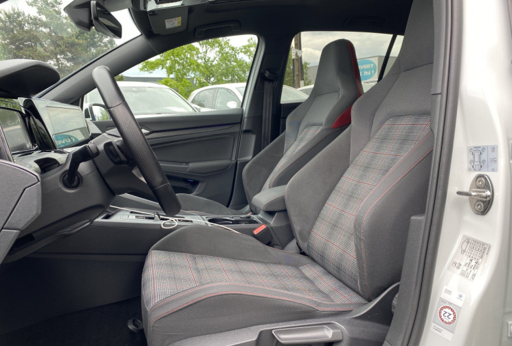 Volkswagen Golf VIII Hatchback GTI 2.0 TSi DSG7 245 CV 