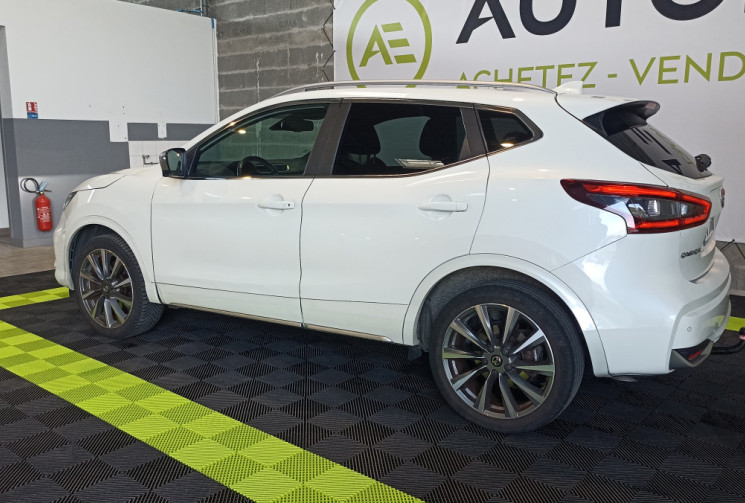 Nissan Qashqai 1.3 DIG-T 160 TEKNA TOIT PANORAMIQUE
