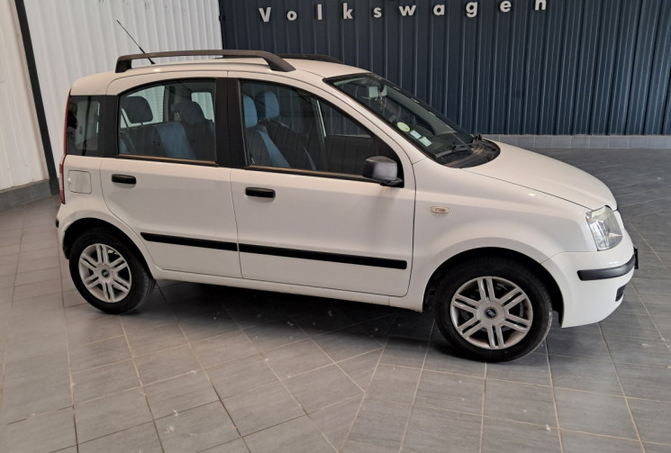 FIAT Panda EMOTION-DUALOGIC BVA-1.2 i 60 cv- TBE-GARANTIE-