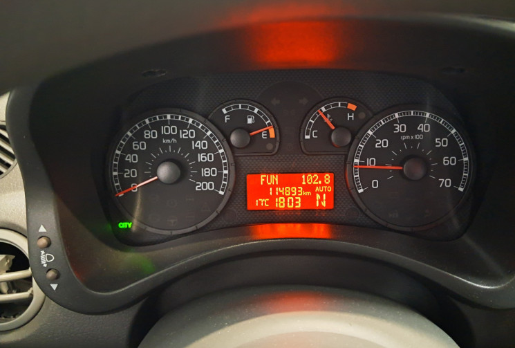 FIAT Panda EMOTION-DUALOGIC BVA-1.2 i 60 cv- TBE-GARANTIE-
