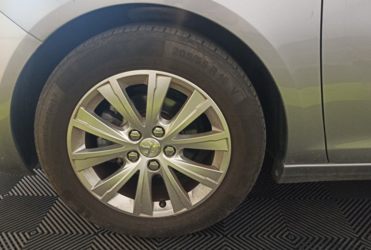 Peugeot 308 1.2L PURETECH 82 CV
