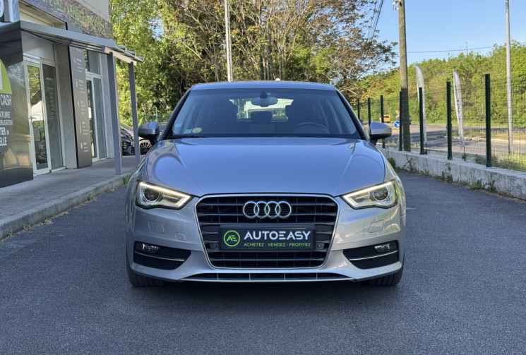 Audi A3 SPORTBACK 2.0 TDi 150 S-Tronic 6 Ambition Luxe / Camera / Cuir / Xenon