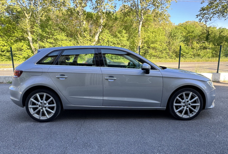 Audi A3 SPORTBACK 2.0 TDi 150 S-Tronic 6 Ambition Luxe / Camera / Cuir / Xenon
