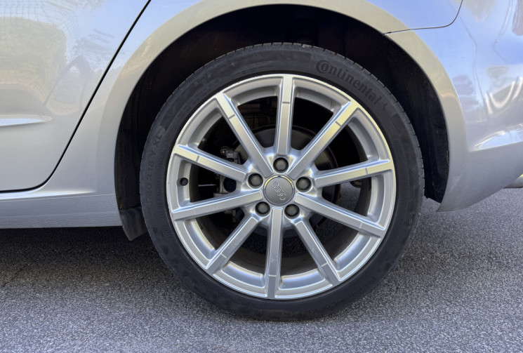 Audi A3 SPORTBACK 2.0 TDi 150 S-Tronic 6 Ambition Luxe / Camera / Cuir / Xenon
