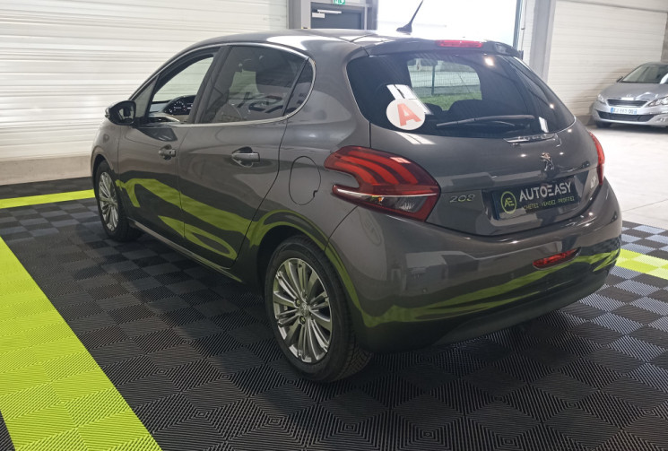 Peugeot 208 1.2 PURETECH ALLURE 82CH DISTRIBUTION NEUVE GARANTIE 6 MOIS