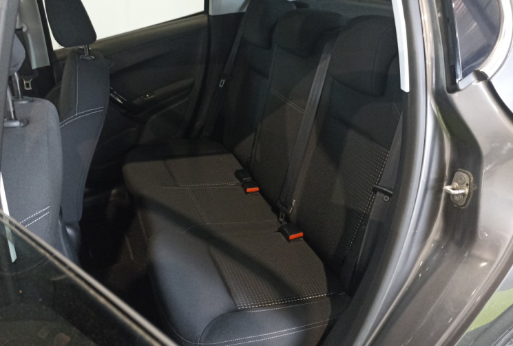 Peugeot 208 1.2 PURETECH ALLURE 82CH DISTRIBUTION NEUVE GARANTIE 6 MOIS