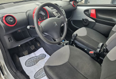 Peugeot 107 1.0 68 SERIE 64 5P