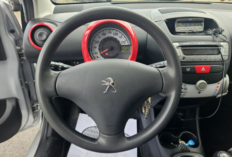 Peugeot 107 1.0 68 SERIE 64 5P