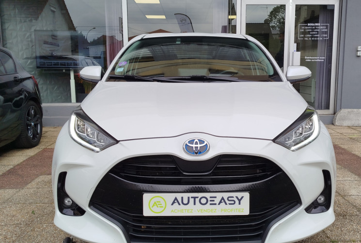 Toyota Yaris Design 1.5 VVTI 12V 116 HSD Hybrid E-CVT