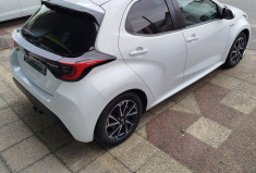 Toyota Yaris Design 1.5 VVTI 12V 116 HSD Hybrid E-CVT