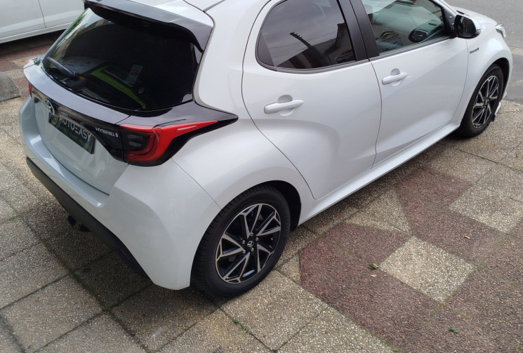 Toyota Yaris Design 1.5 VVTI 12V 116 HSD Hybrid E-CVT