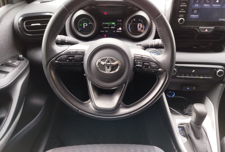 Toyota Yaris Design 1.5 VVTI 12V 116 HSD Hybrid E-CVT