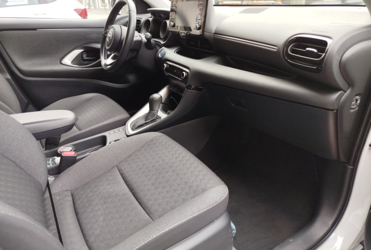 Toyota Yaris Design 1.5 VVTI 12V 116 HSD Hybrid E-CVT