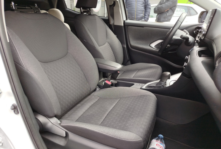 Toyota Yaris Design 1.5 VVTI 12V 116 HSD Hybrid E-CVT