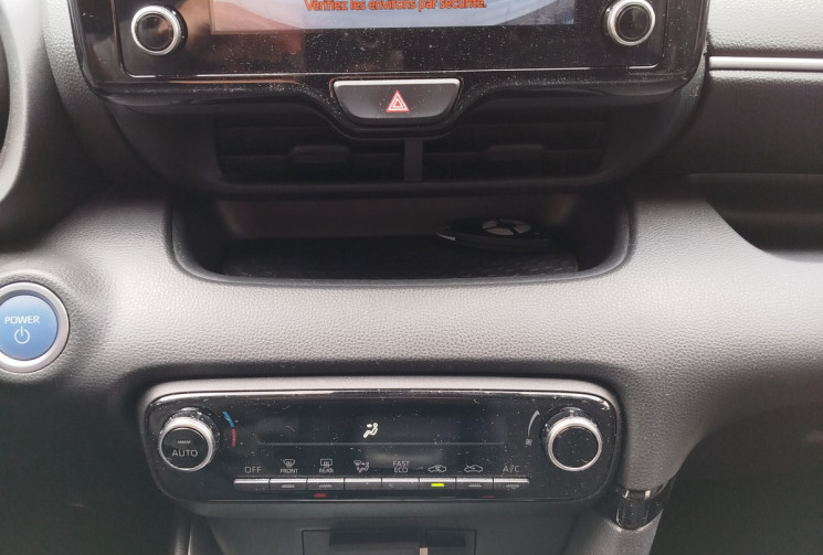 Toyota Yaris Design 1.5 VVTI 12V 116 HSD Hybrid E-CVT/ SUIVI TOYOTA