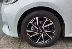 Toyota Yaris Design 1.5 VVTI 12V 116 HSD Hybrid E-CVT