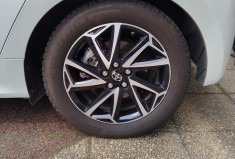 Toyota Yaris Design 1.5 VVTI 12V 116 HSD Hybrid E-CVT