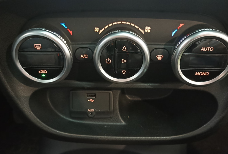FIAT 500L 105CH TURBO TWINAIR LOUNGE TOIT PANORAMIQUE 
