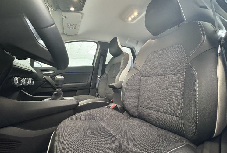 Renault Captur intens 140 cv