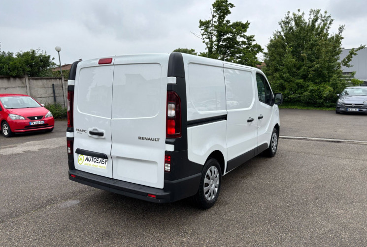 Renault Trafic L1H1 1.6 dCi 120 ch / CONFORT / 11658HT