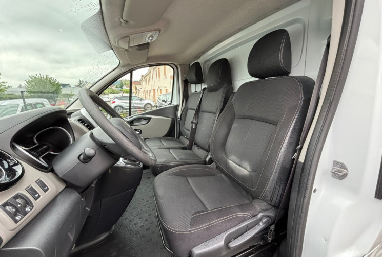 Renault Trafic L1H1 1.6 dCi 120 ch / CONFORT / 11658HT
