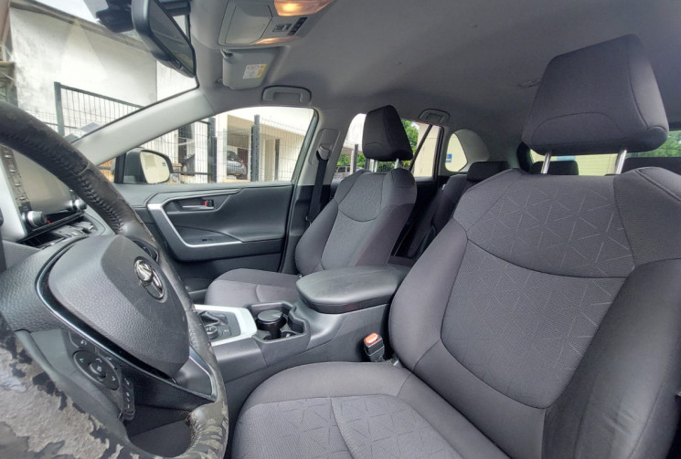 Toyota RAV4 V 2.5 VVT-iE 16V 222 Hybrid AWD-I E-CVT 177 cv Boîte auto