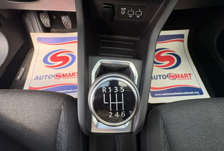 Renault Clio V 1.0 TCe 90 BUSINESS / CARPLAY / GARANTIE 12 MOIS
