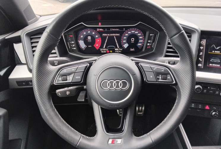 Audi A1 SPORTBACK 30 TFSi 110 CV S-line - sièges chauffants - 