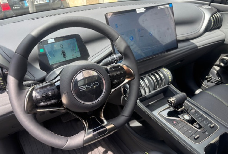 BYD Atto 3 Design 204cv 60,5 Kwh ORIGINE FRANCE 1er main / CARPLAY / CAMERA 360° / SIEGE CHAUFFANT