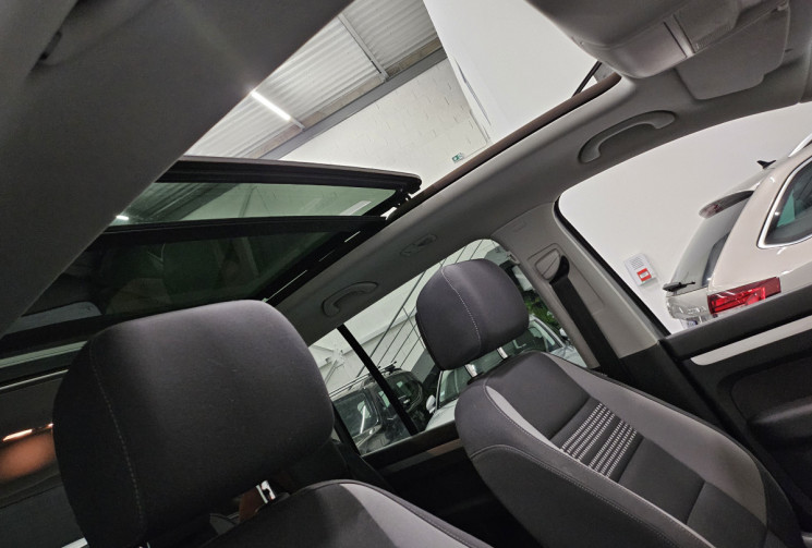 Volkswagen Touran 2.0 140 cv life / TO / suivi volkswagen