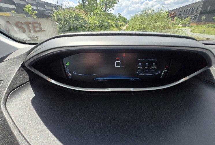 Peugeot 5008 1.2 PureTech 130ch Allure S&S * moteur neuf * Attelage * 7 places * 