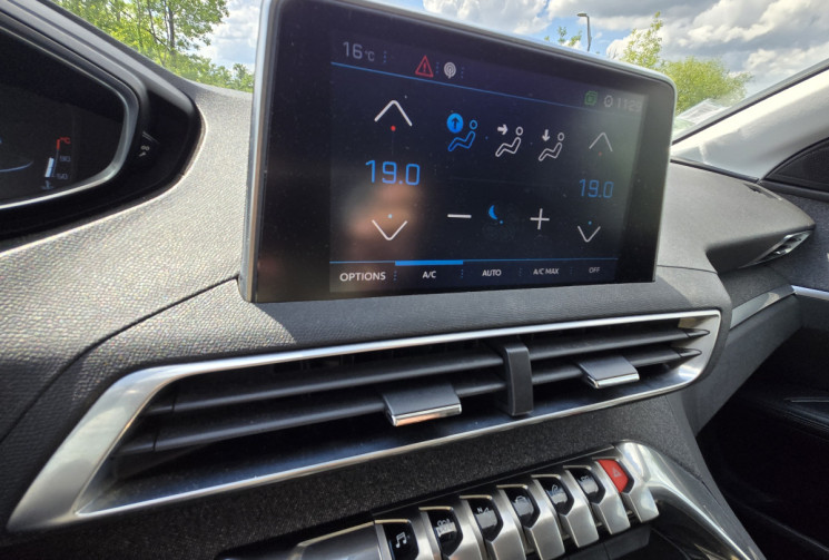Peugeot 5008 1.2 PureTech 130ch Allure S&S * moteur neuf * Attelage * 7 places * 