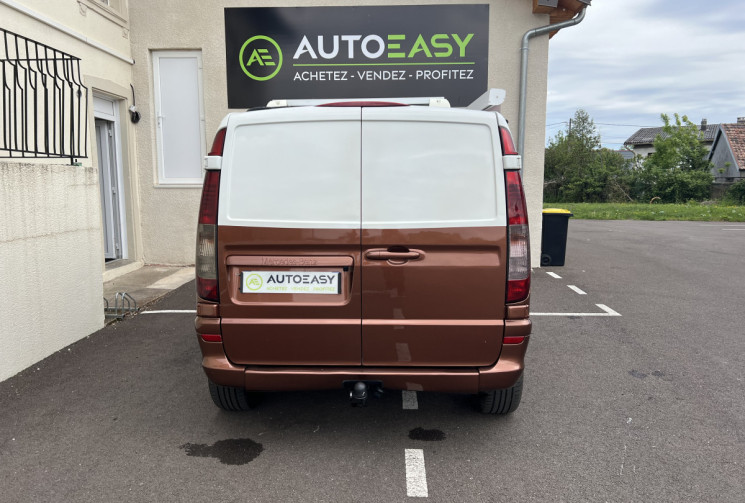Mercedes Vito (639) 111 CDi 2.1 CDI Fourgon court 115 CH AMÉNAGÉ, 100% AUTONOME 