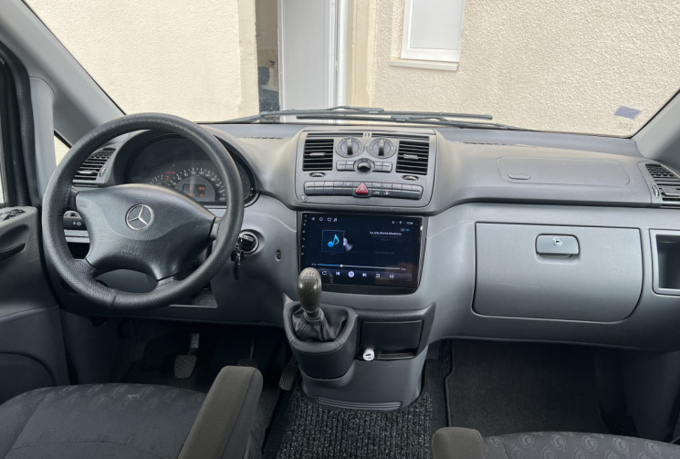 Mercedes Vito (639) 111 CDi 2.1 CDI Fourgon court 115 CH AMÉNAGÉ, 100% AUTONOME 