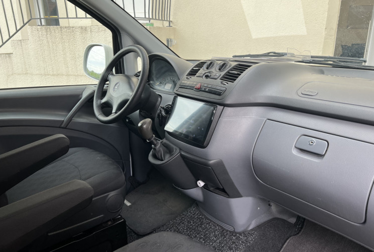 Mercedes Vito (639) 111 CDi 2.1 CDI Fourgon court 115 CH AMÉNAGÉ, 100% AUTONOME 