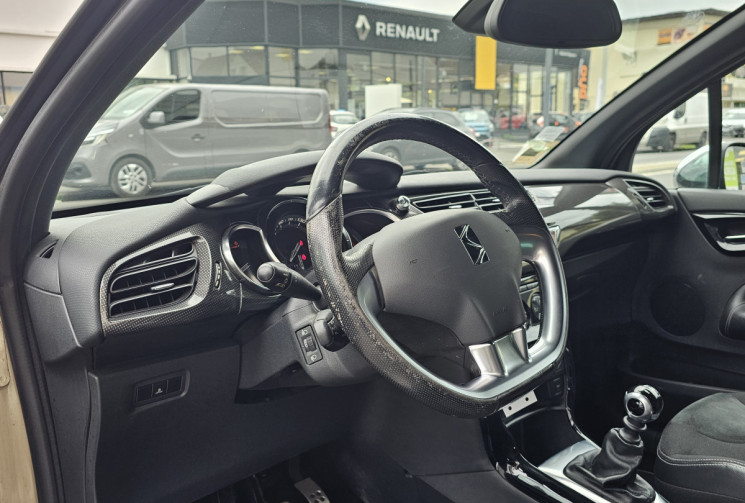 Citroën DS3  1.6 HDi 110 cv Sport Chic 1 ére main